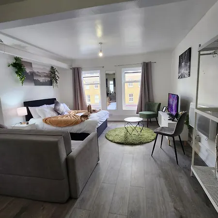 New Deluxe Studio Apt-2 London Exterior photo